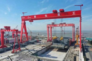 2000T超巨型龙门吊成功启用 惠生海工南通基地总装能力进一步提升