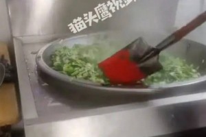 "学校食堂用油漆铁锹炒菜"？官方通报：造谣者到案接受调查